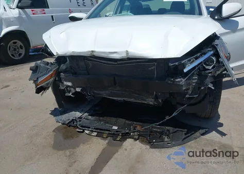 2019 Hyundai Elantra Se z USA, uszkodzony, nr VIN 5NPD74LF7KH494240